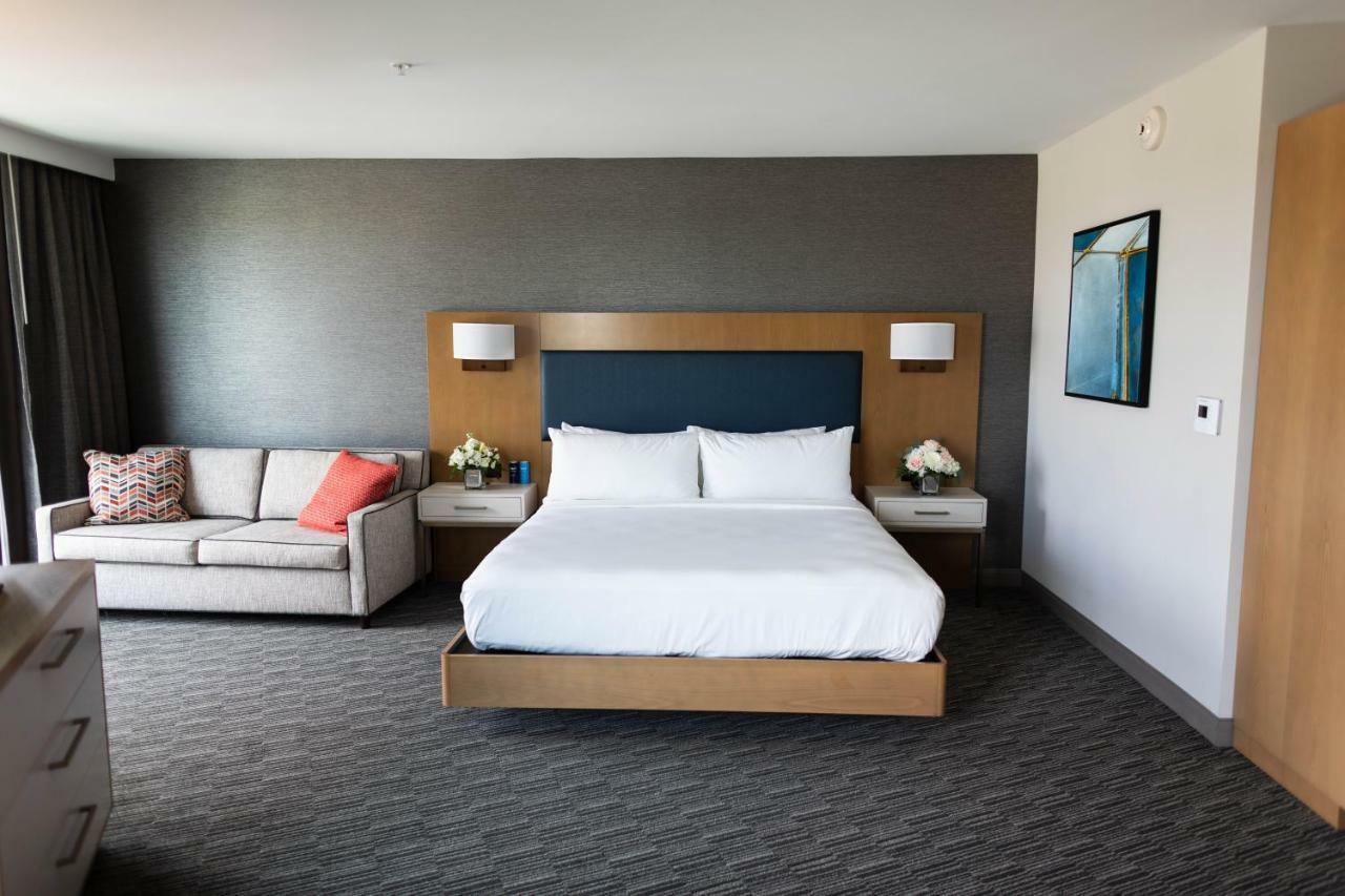 Deluxe King Room,779424747:JPEG